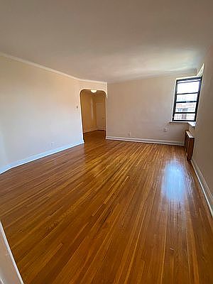 4th image of 69-39 Yellowstone Blvd #602