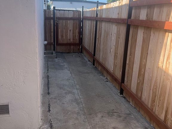 2nd image of 354 S Vista Ave