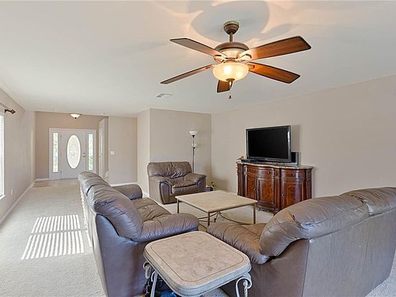 4th image of 11118 Irish Moss Ave