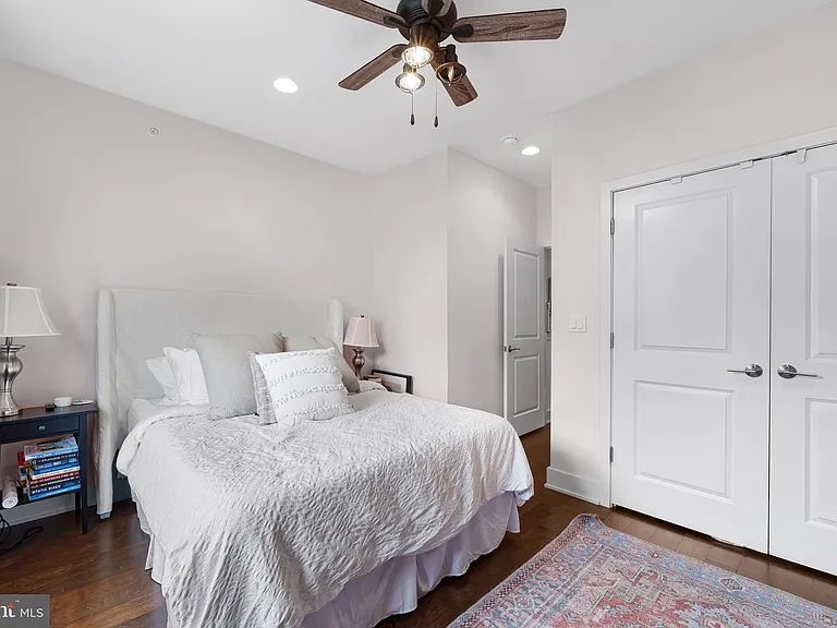 1336 S Bouvier St #B — Photo 7