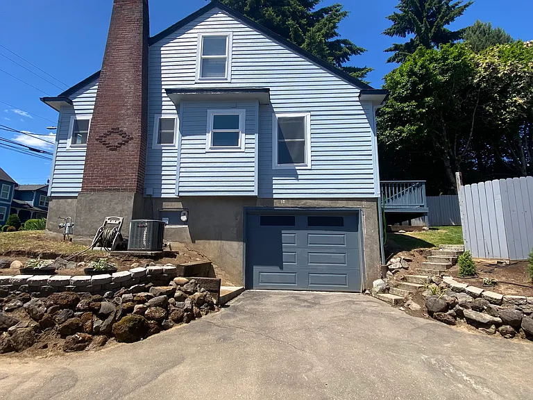 518 NE Everett St — Photo 14