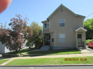 51 Park St, Gloversville, NY 12078