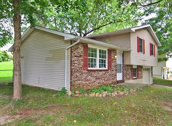 2nd image of 629 Odus Dr