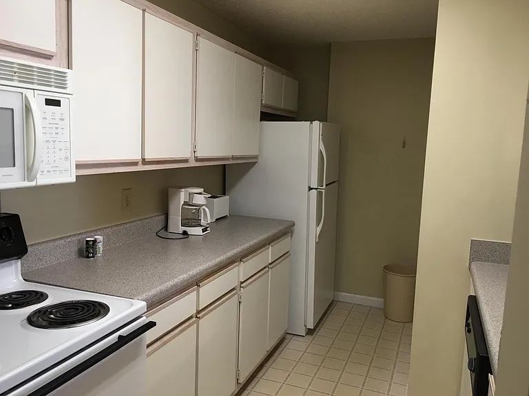 123 W Carolina Ave #B — Photo 5
