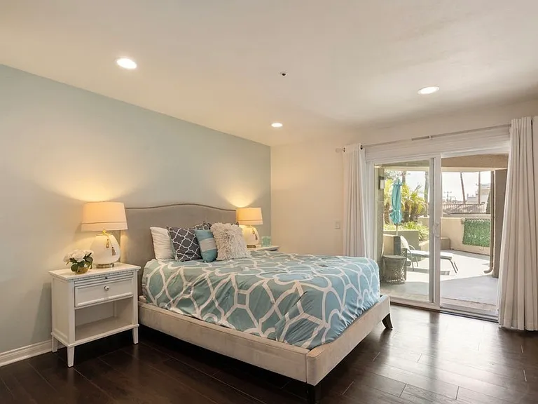 400 Lake St #105 — Photo 14