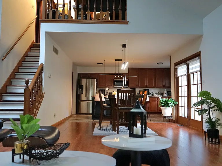 749 Rosslare Pl — Photo 3