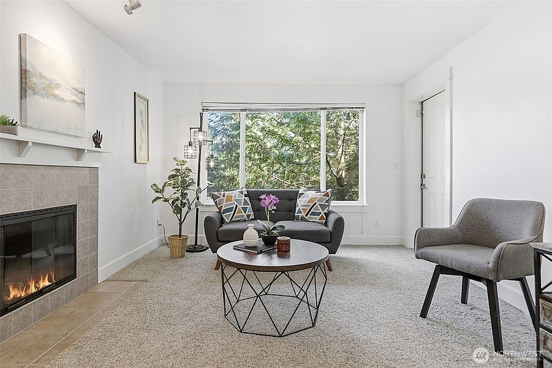4th image of 300 N 130th Street W #2205
