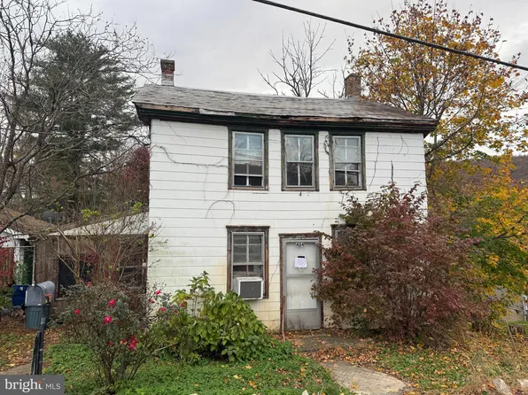 434 S Baltimore Ave, Mount Holly Springs, PA 17065