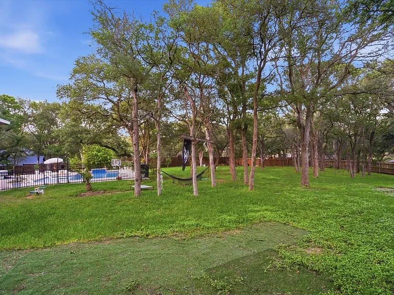 4133 Knight St — Photo 26