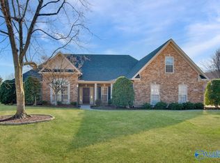 2622 Trellis Post Ct SE, Owens Cross Roads, AL 35763