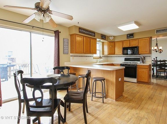 3rd image of 215 N Crooked Lake Ln