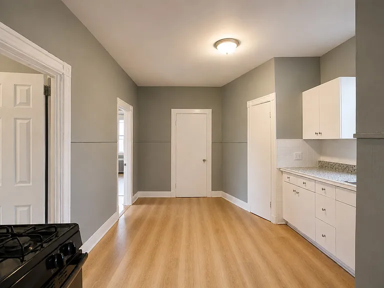 234 Edwards Pl #3 — Photo 5