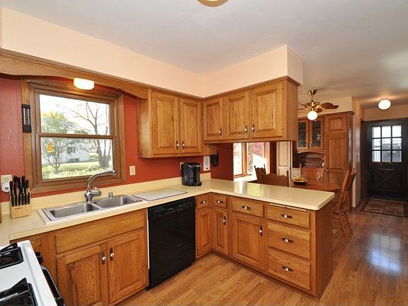 5th image of 1212 Woodridge Dr