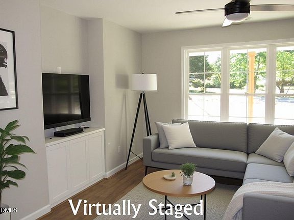 3rd image of 302 S Elm St
