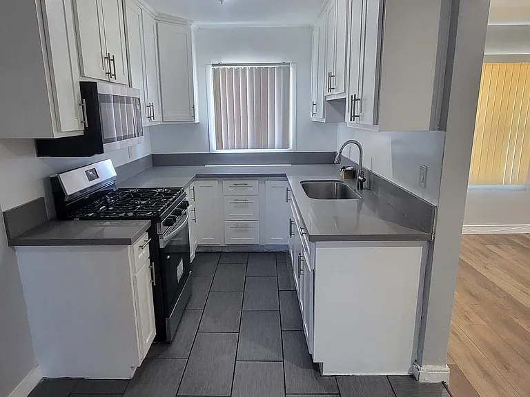 6221 Emil Ave #6221 — Photo 2