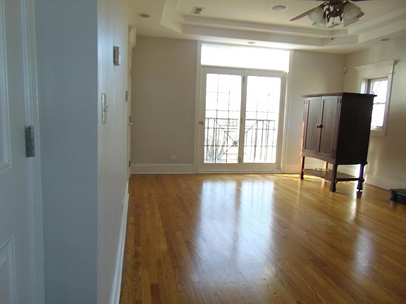 2nd image of 4613 S Langley Ave #3