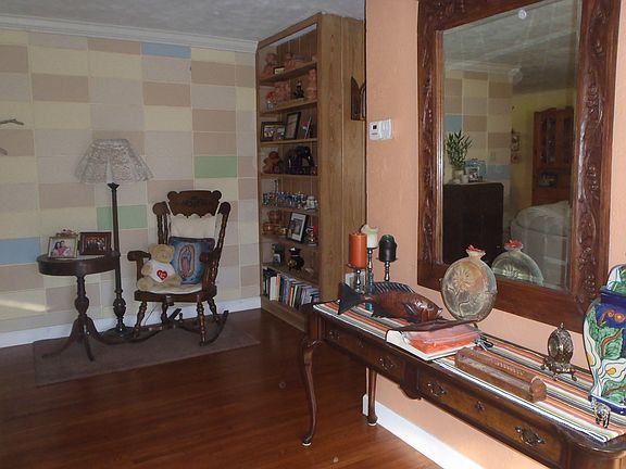 5th image of 251 Brookline Ave