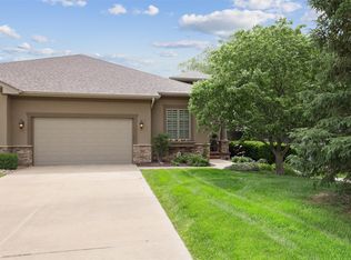 1176 Glen Oaks Dr, West Des Moines, IA 50266