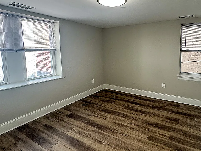 Campus Apartments — Photo 18