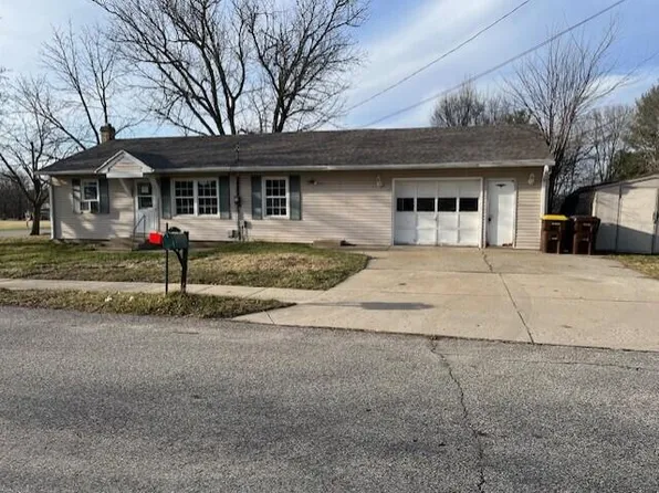 191 Washington St, Saranac, MI 48881