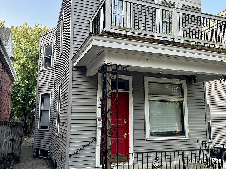 321 Warner St — Photo 50