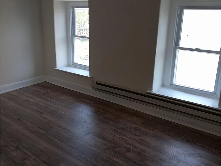 1204 W Rockland St #4 — Photo 4