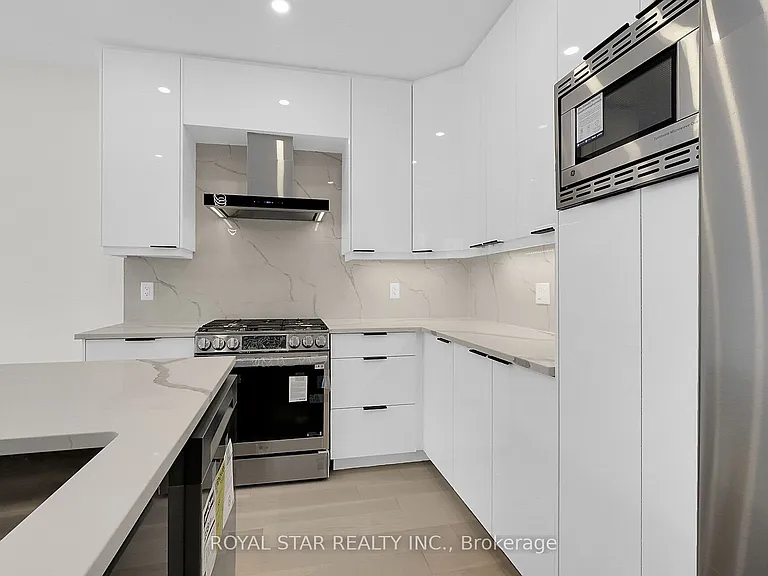 553 Mutual St — Photo 14