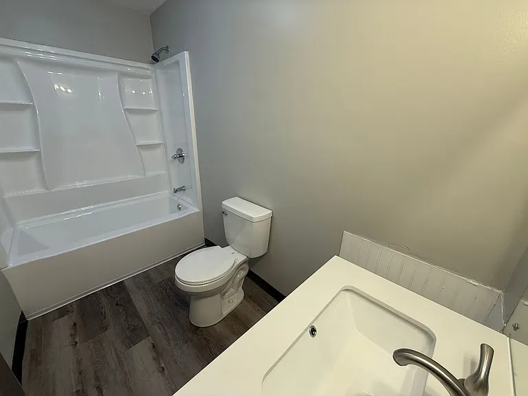 744 S Cedar St — Photo 5