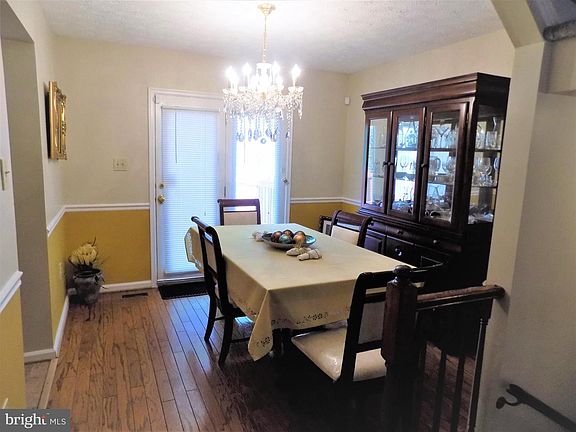 5th image of 12709 Wedgedale Ct