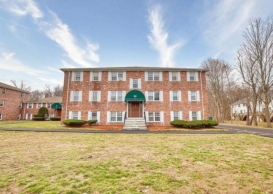 1st image of 180 Tyngsboro Rd #10