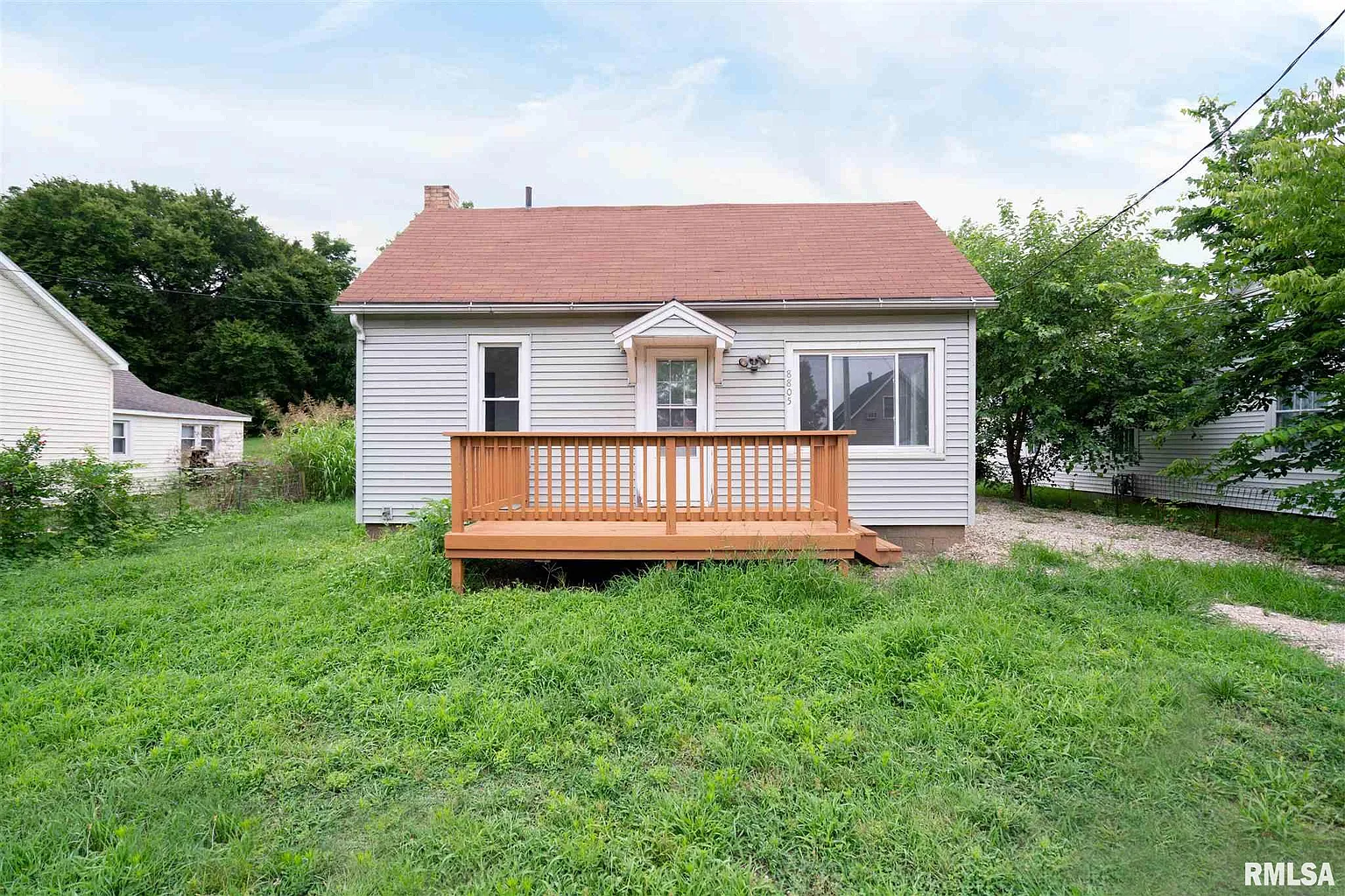 8805 W Main St photo 1