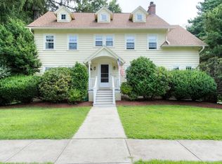 8 Creswell Rd, Worcester, MA 01602
