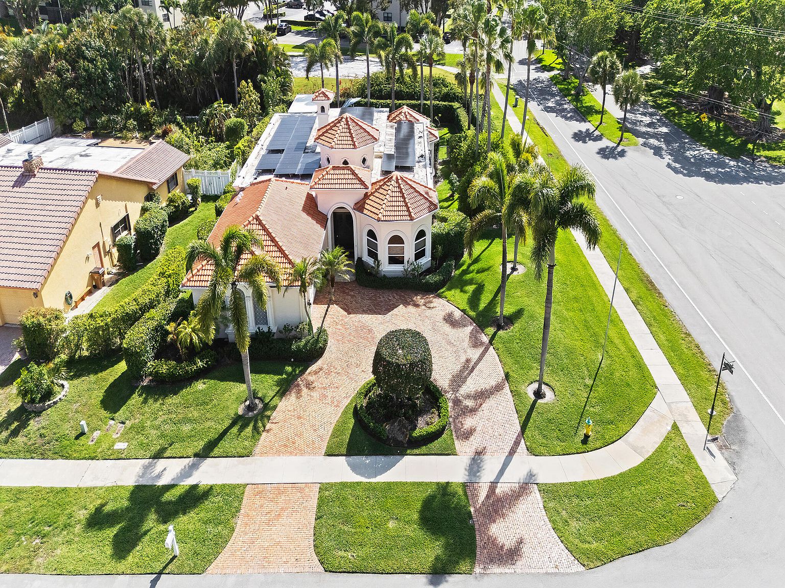 2370 Deer Creek Trail