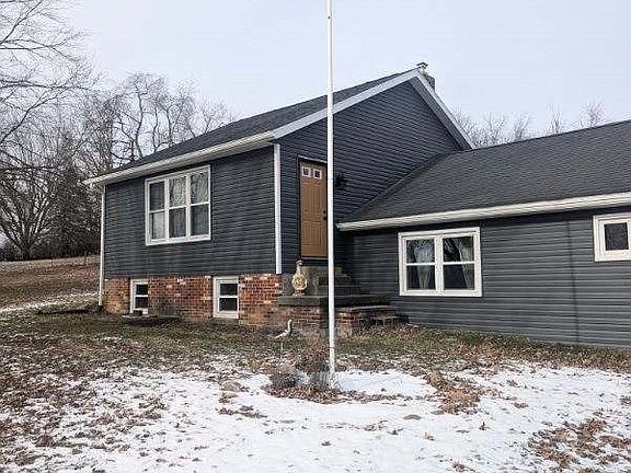 2nd image of 3915 Orchardview Dr SE