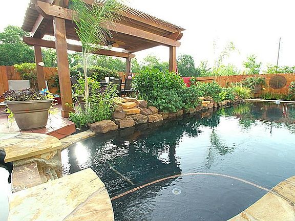 POOL WITH GIANT DECK