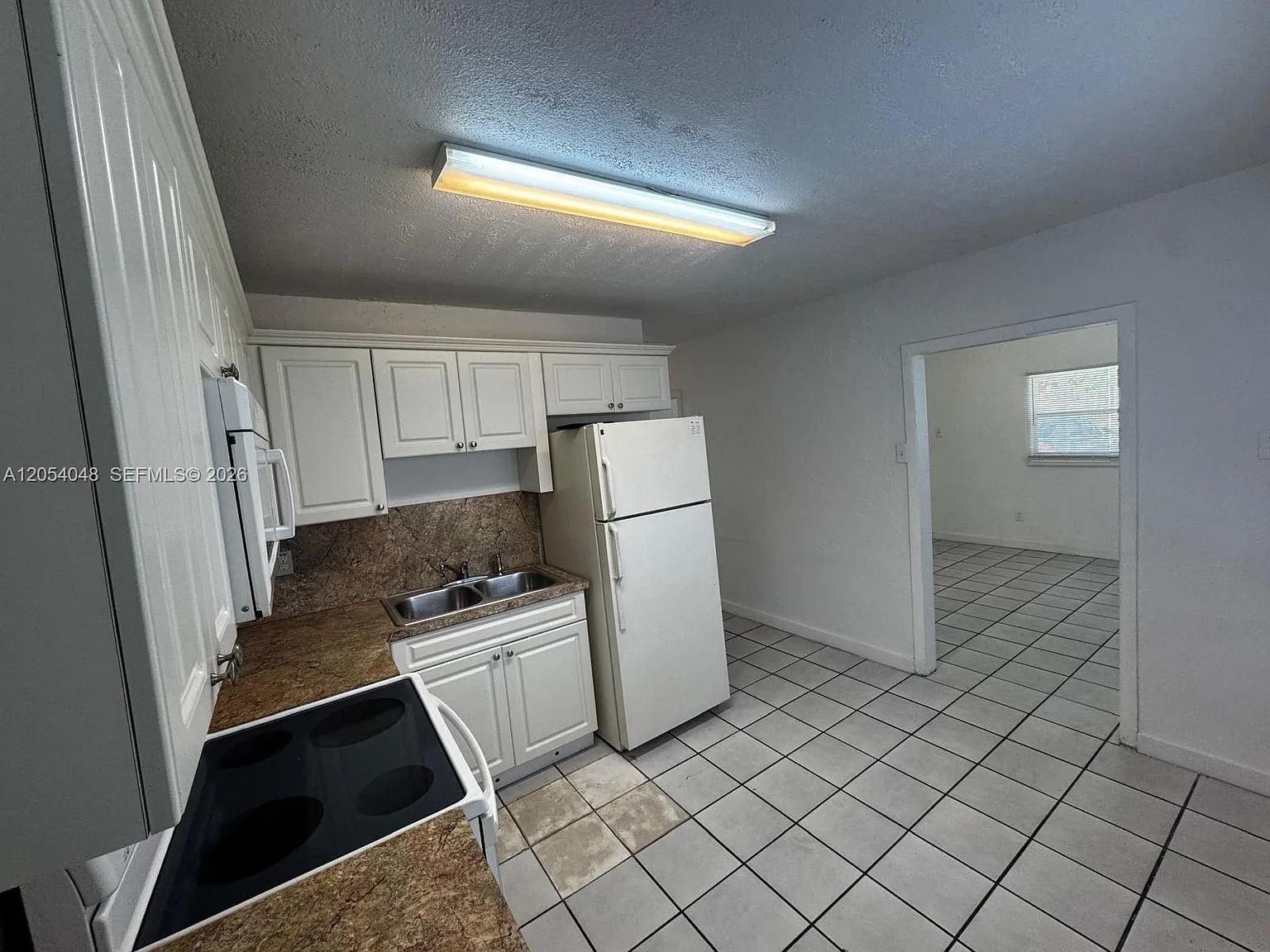 SW 58th Ct, Fort Lauderdale — Photo 2