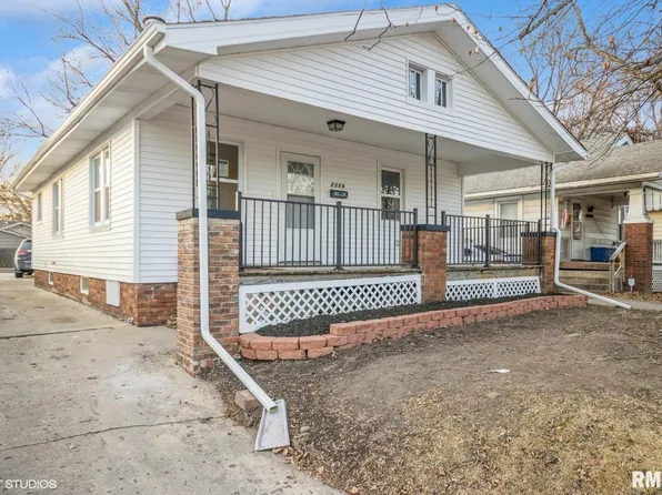 2329 S 11th St, Springfield, IL 62703