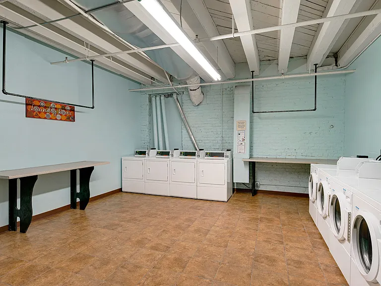L15 Lofts — Photo 30