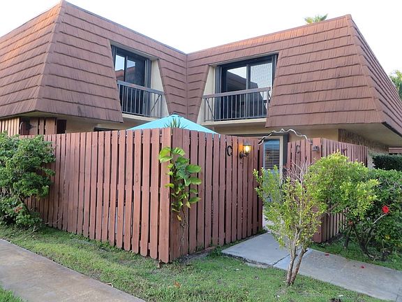 Southern Exposure Home Enterance