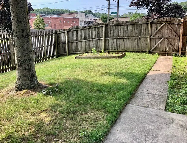 267 Haypath Rd — Photo 13