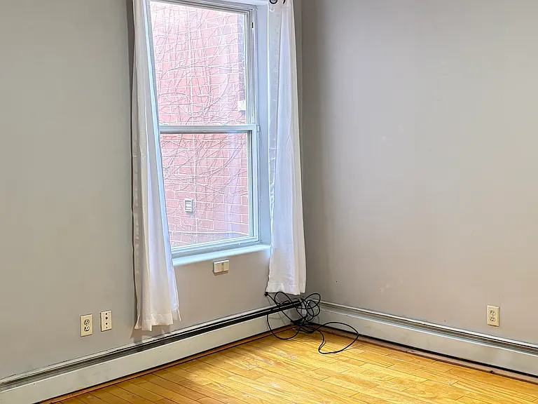 5617 S Calumet Ave — Photo 27