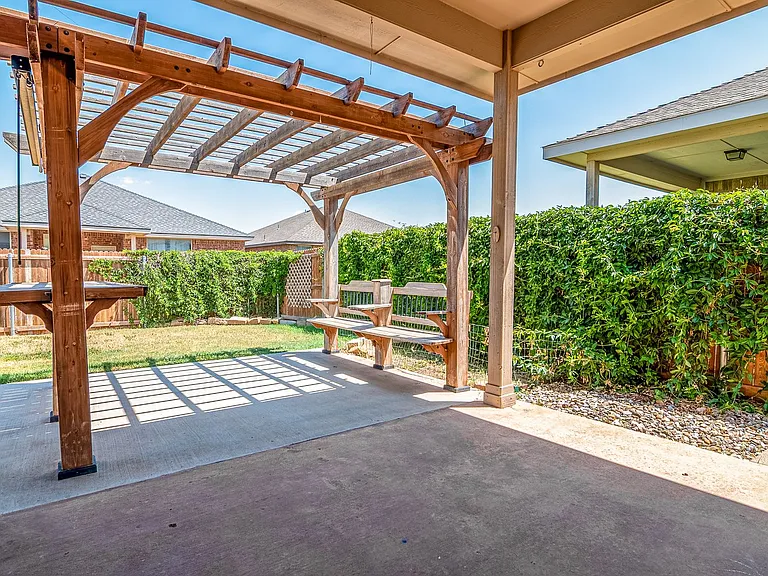 6408 Hall Of Fame Blvd — Photo 4