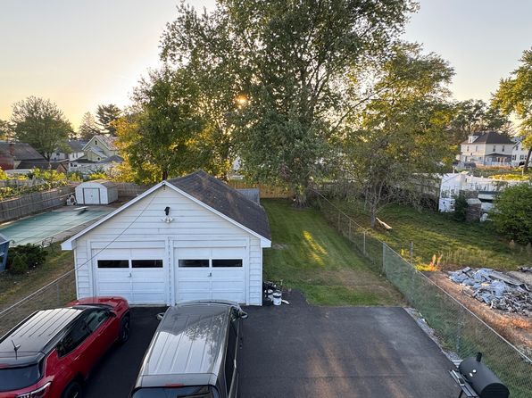 1070 Helderberg Ave FL 1ST