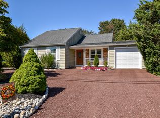 300 Jennings Rd, Manahawkin, NJ 08050