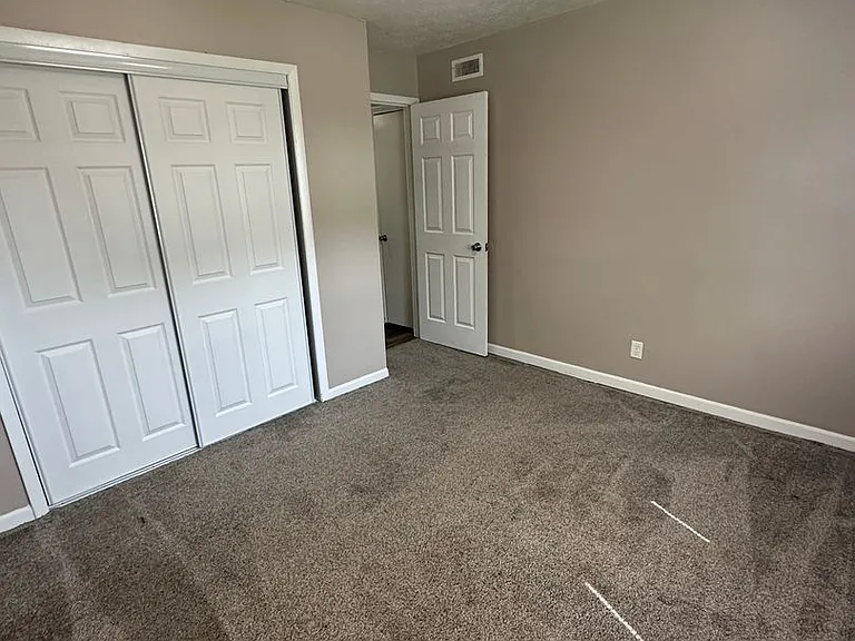 30-32 Morehouse Ct — Photo 13