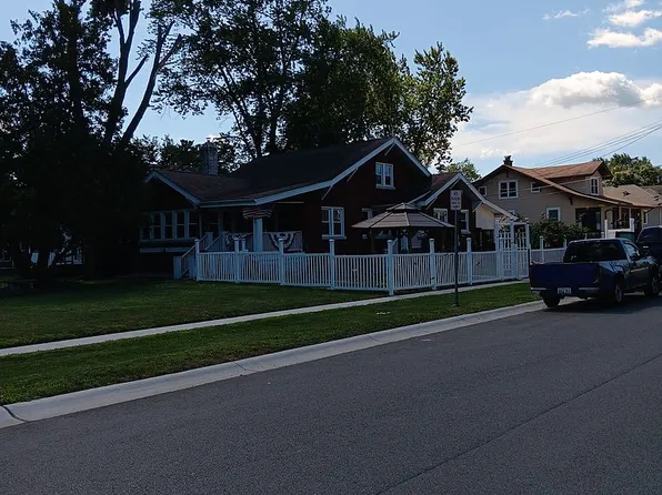 503 E Joliet St, Crown Point, IN 46307