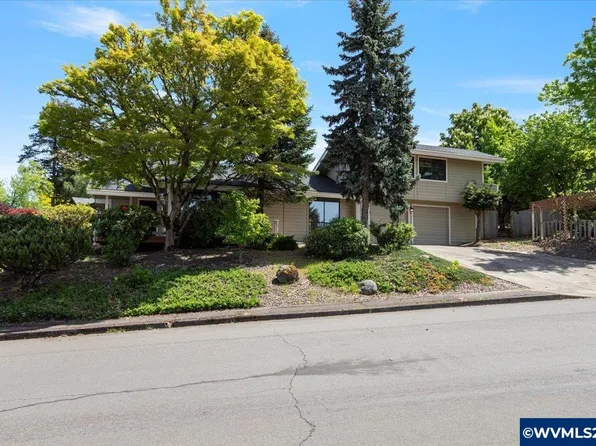 3698 Augusta National Dr S, Salem, OR 97302