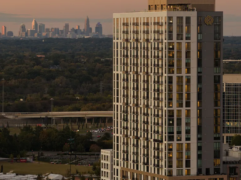 Oro Ballantyne — Photo 50