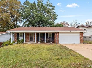 4453 Remus Dr, Florissant, MO 63033