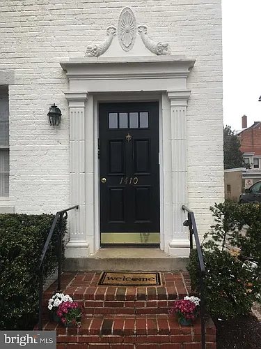 1410 26th St NW #2 Photo 1